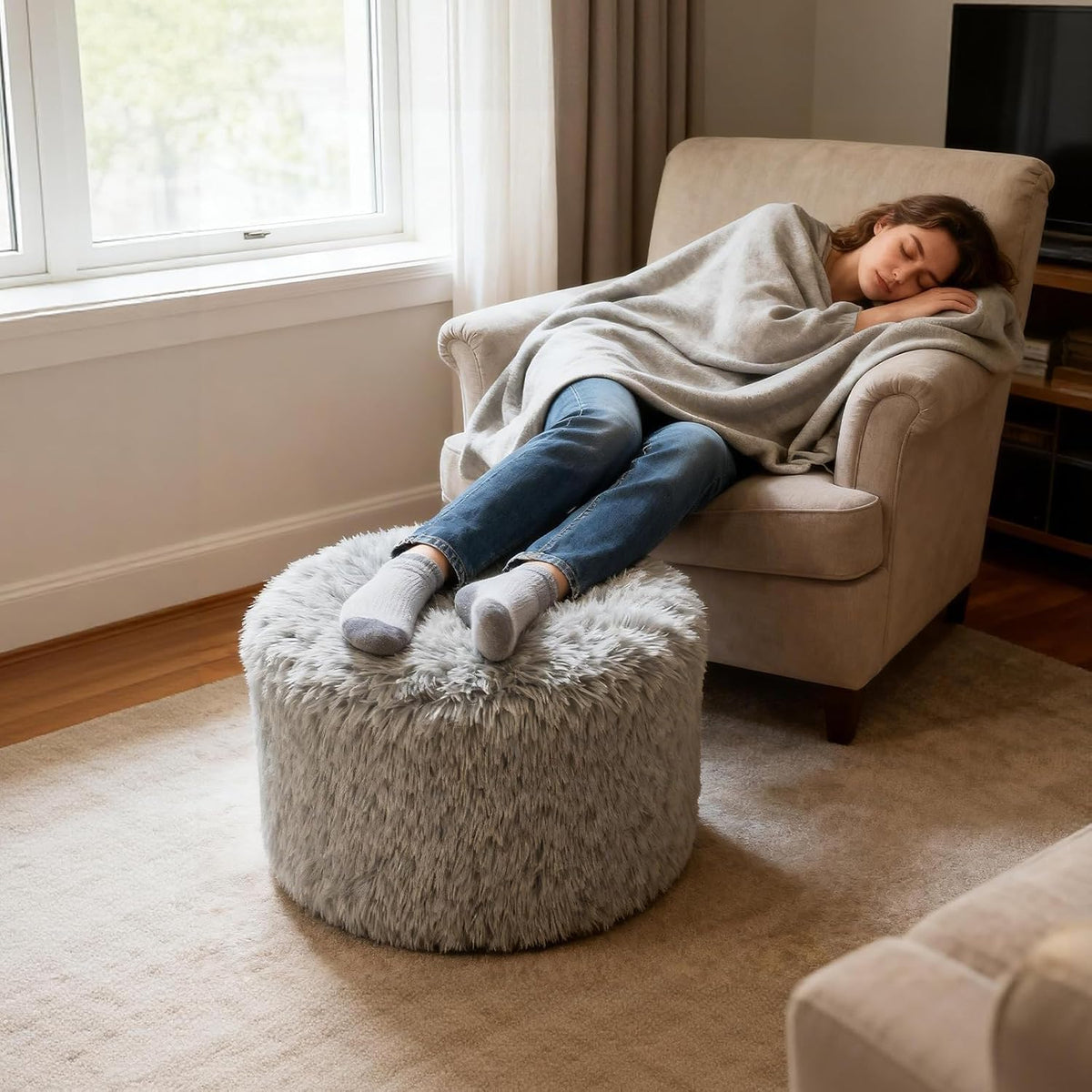 19"×15" Grey Modern Round Foam Pouf Ottoman